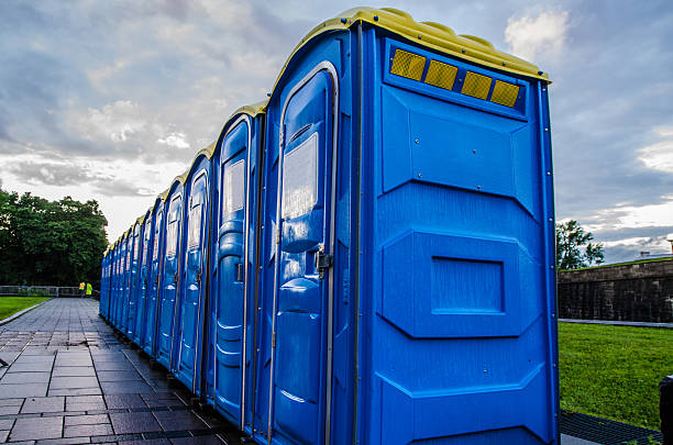 Best Porta potty rental near me  in Riverside, CT